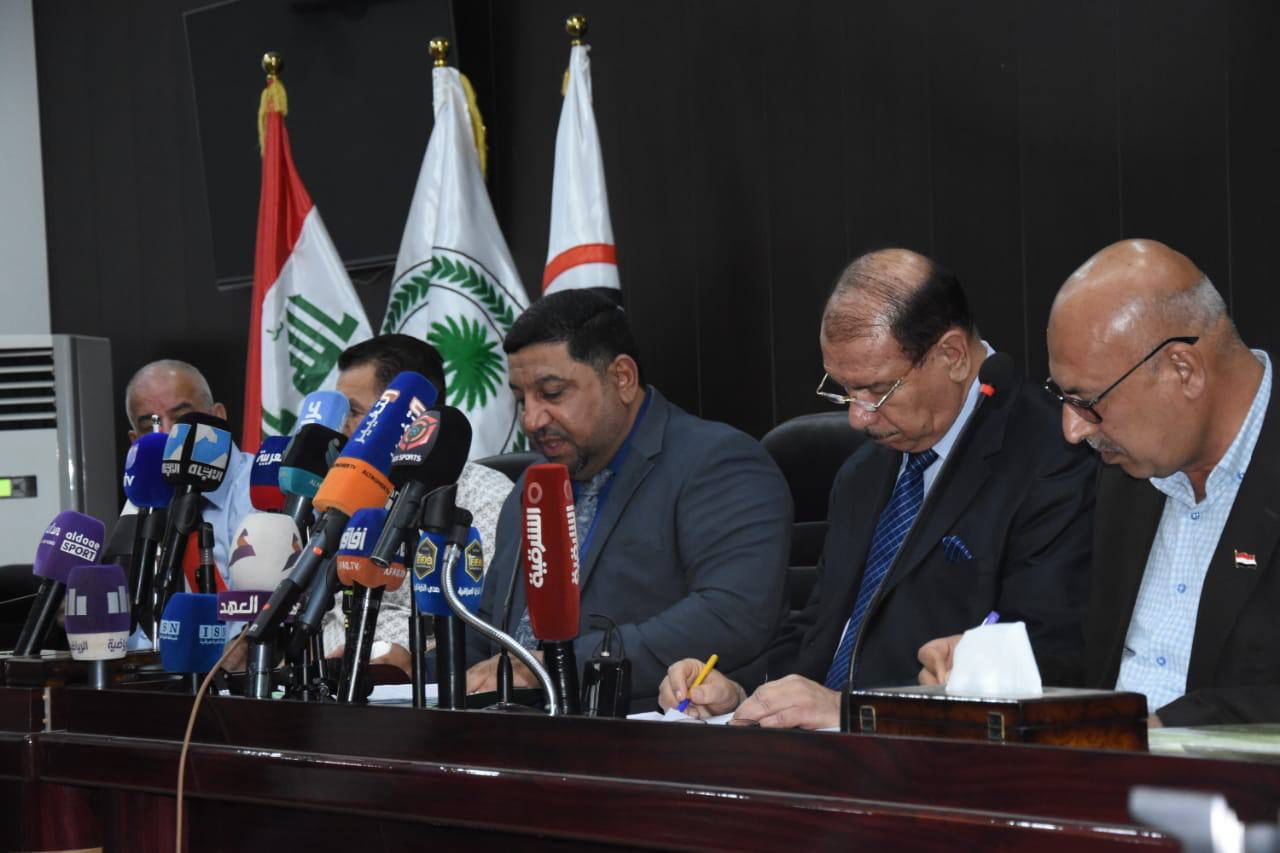 بانتظار الاتحاد الآسيوي.. الدوري العراقي الممتاز يواجه خطر الإيقاف 