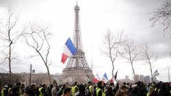 "بطاقة التلقيح" تفجر تظاهرات في فرنسا