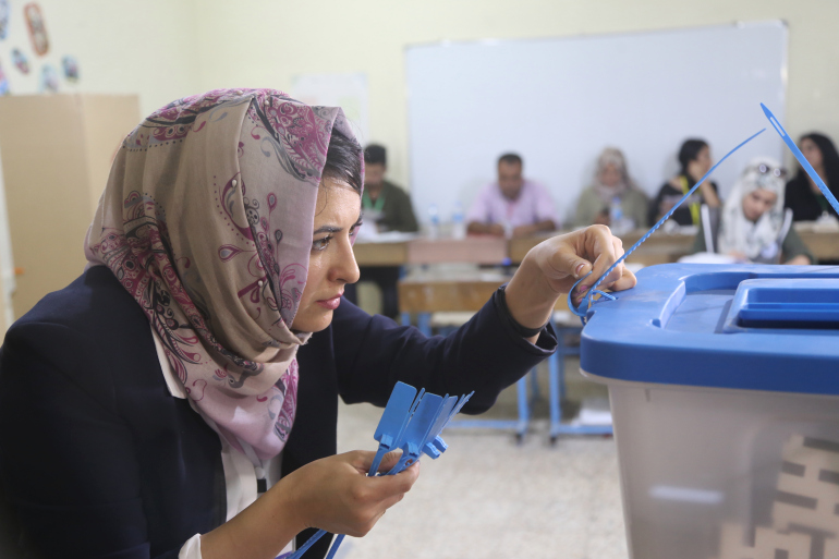 مفوضية الانتخابات توضح آلية عمل المعلمين كموظفين في  عملية الاقتراع 