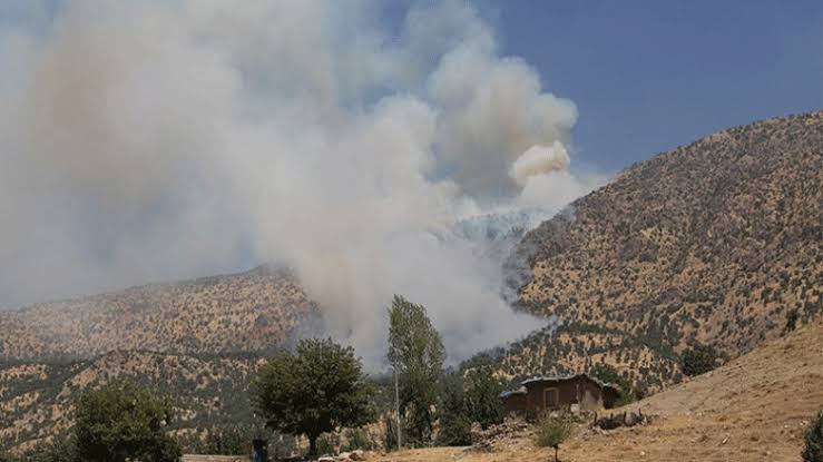 Heavy Turkish bombardment on PKK sites in Duhok 