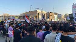  تفريق واعتقال محتجين حاولوا اقتحام دوائر حكومية جنوبي العراق