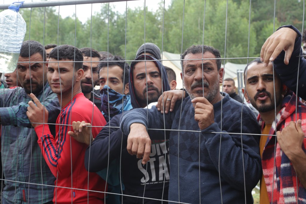 وزارة الهجرة تلمح إلى وجود مخطط بيلاروسي لاستغلال الشباب العراقي 