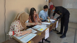 اغلاق صناديق الاقتراع الخاص في عموم العراق (صور)