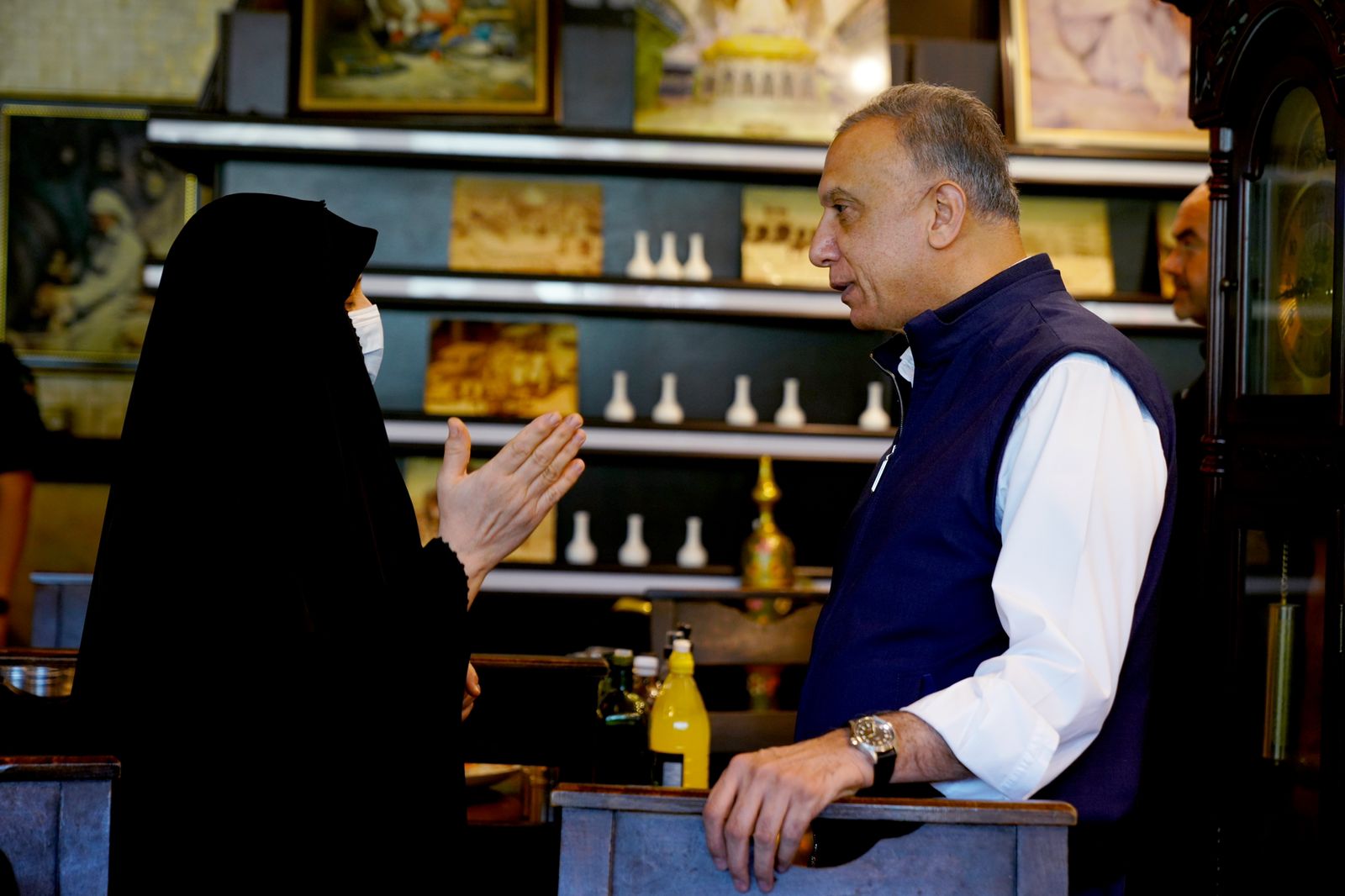 Al-Kadhimi tours the streets of Baghdad on the special polling day