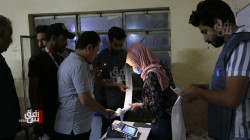 صور.. المراكز الانتخابية تباشر بعملية العد الفرز لنتائج الاقتراع العام