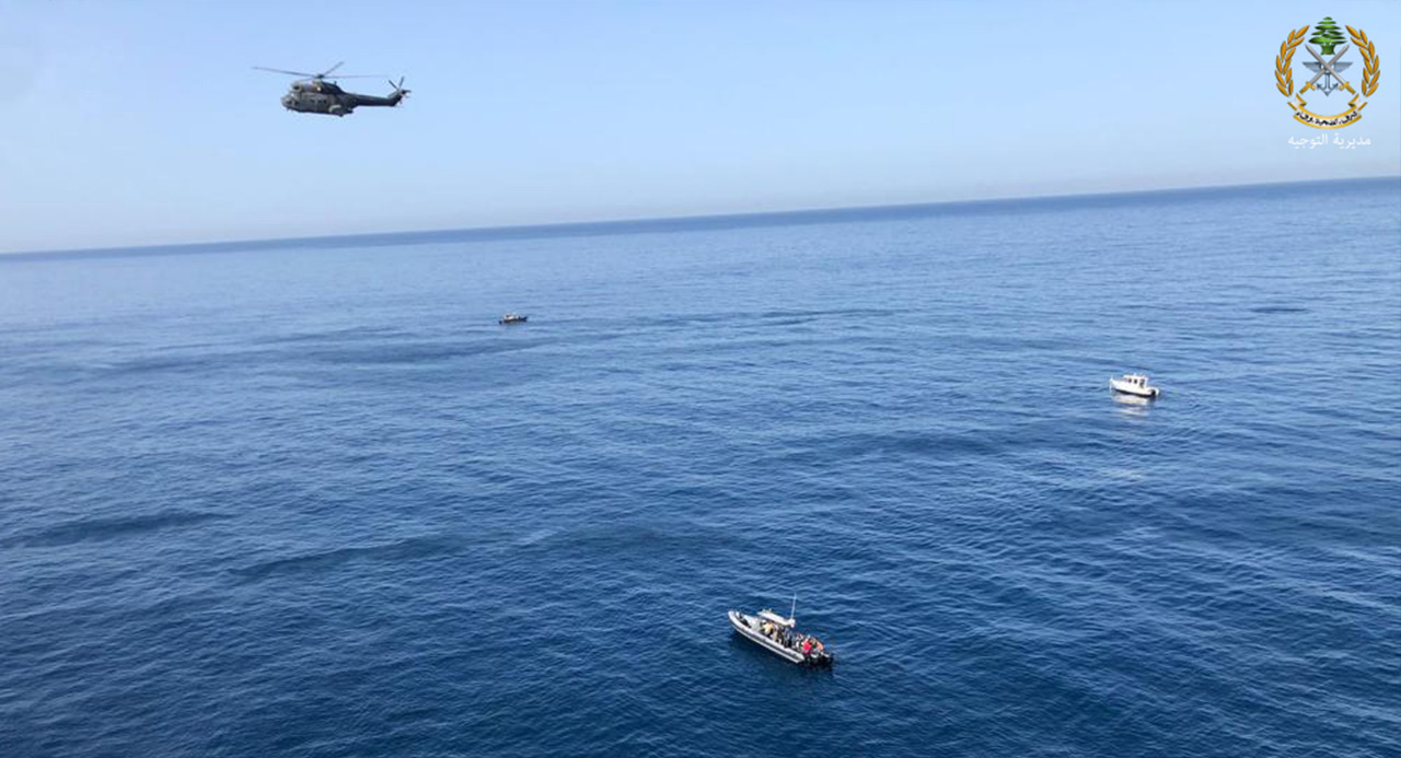 لبنان .. العثور على طائرة مدنية سقطت في البحر 