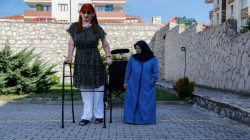  أطول امرأة في العالم تريد الاحتفاء بالاختلافات بين البشر 