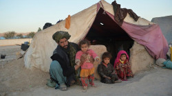  الجوع يستشري في أفغانستان.. العائلات تبيع بناتها!
