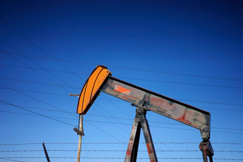 Oil prices edge higher but set for first weekly drop since August