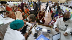 الهند تعتزم انتاج 5 ملايين جرعة من لقاح كورونا وتوجه طلباً للصحة العالمية