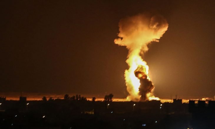 إسرائيل تقصف بالصواريخ ريف دمشق