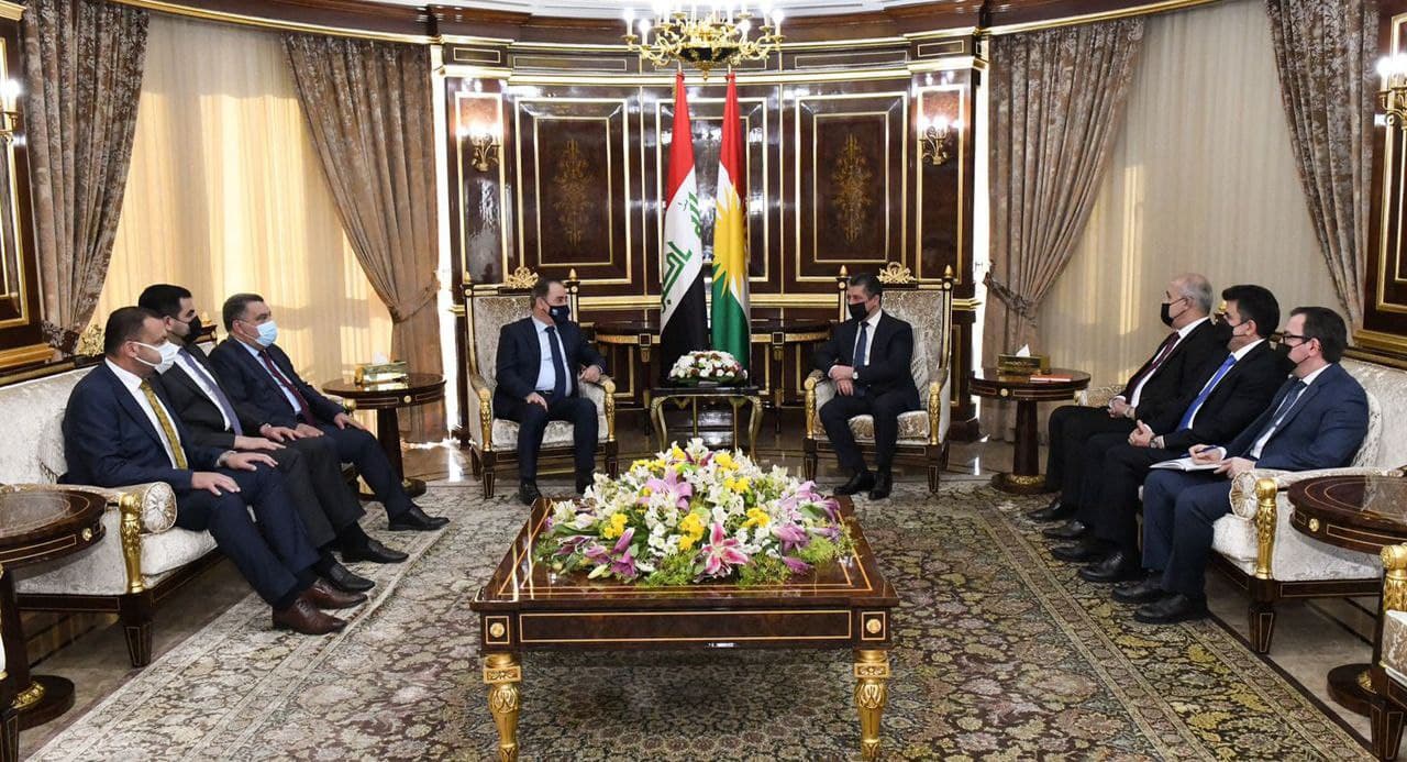 رئيس حكومة كوردستان يؤكد على تعزيز البنية التحتية الاقتصادية العراقية