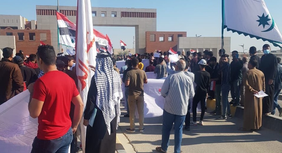 Dozens protest in Basra for "confiscating" their electoral votes