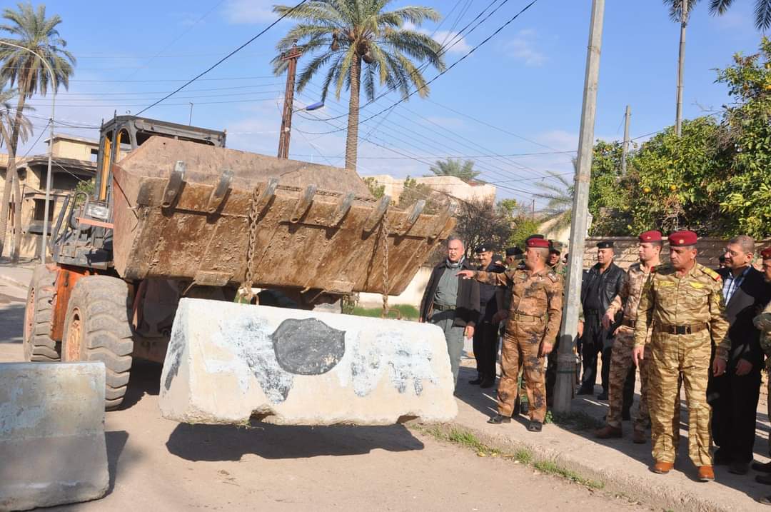 Security authorities in Baquba to resume traffic on roads closed since 2007