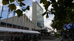 NYPD swarms United Nations building as man ‘with gun’ seen pacing outside