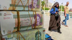 توقعات بتخطيه "المليون" قياساً بالدولار.. الريال الإيراني يتداعى أمام تصاعد التوتر مع اسرائيل