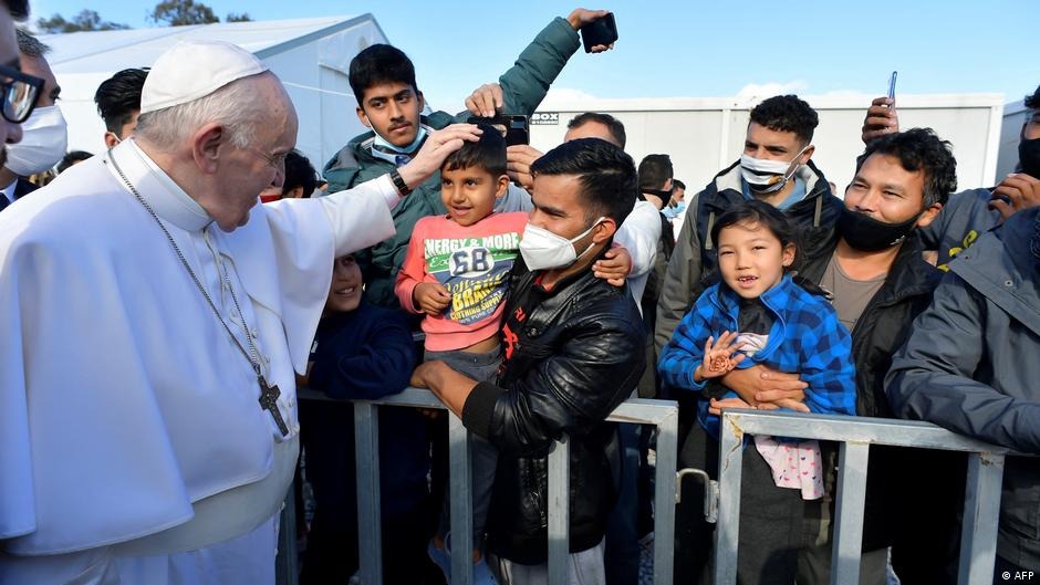 Pope calls migrant crisis "shipwreck of civilisation"