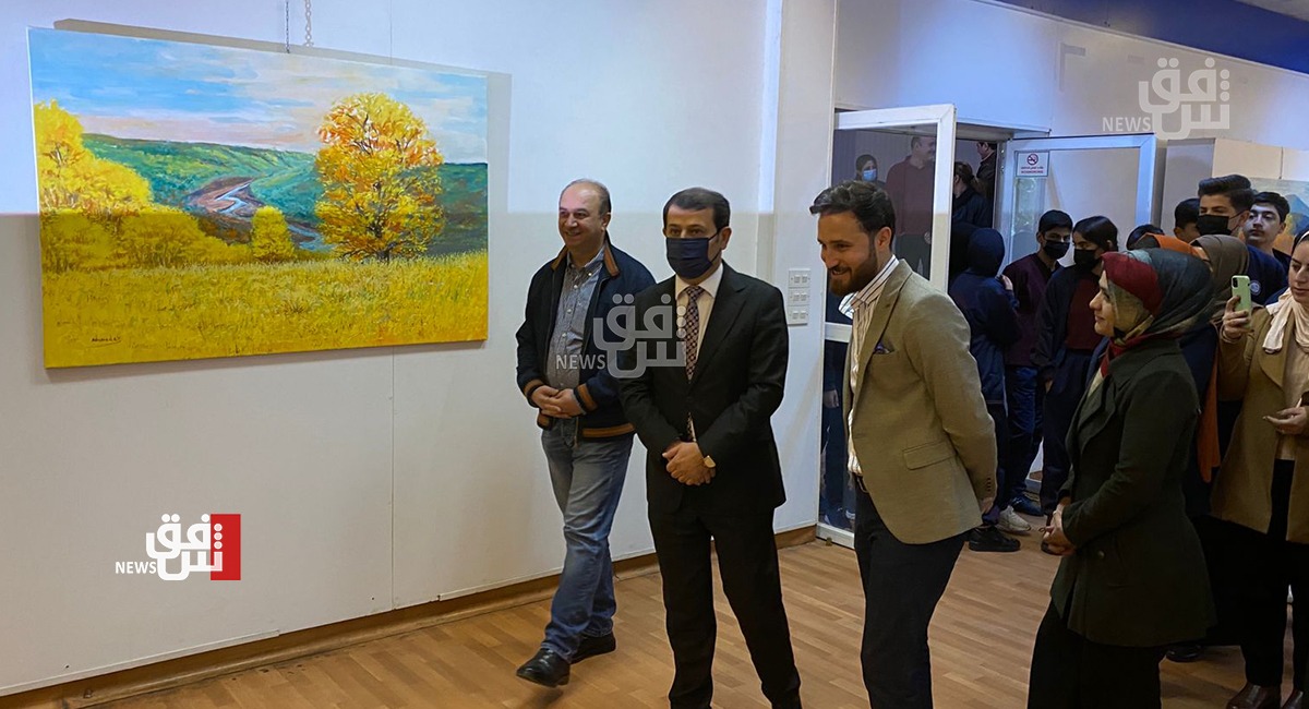 "شذرات الخريف" أول معرض شخصي للتشكيلي الشاب محمد علي حاحي في أربيل