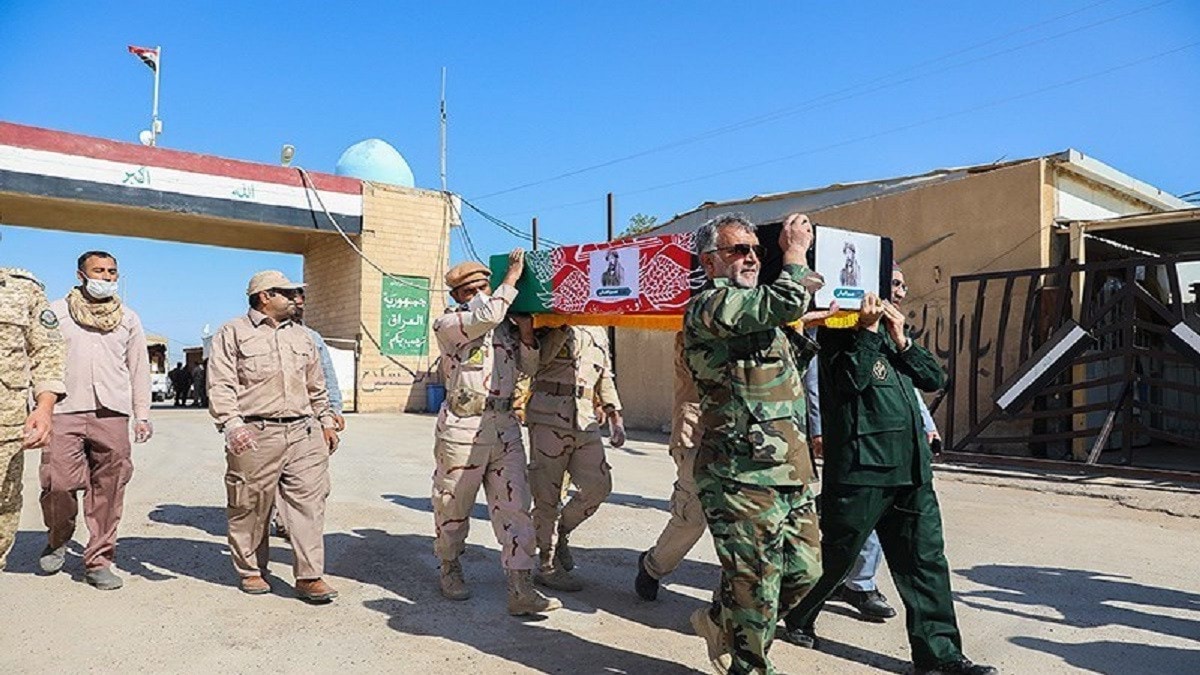 Iraq hands over Iran the remains of 55 soldiers killed in the 80s war