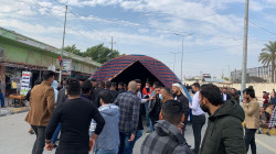 صور.. محتجون غاضبون يغلقون مبنى محافظة ديالى وتظاهرات في الديوانية