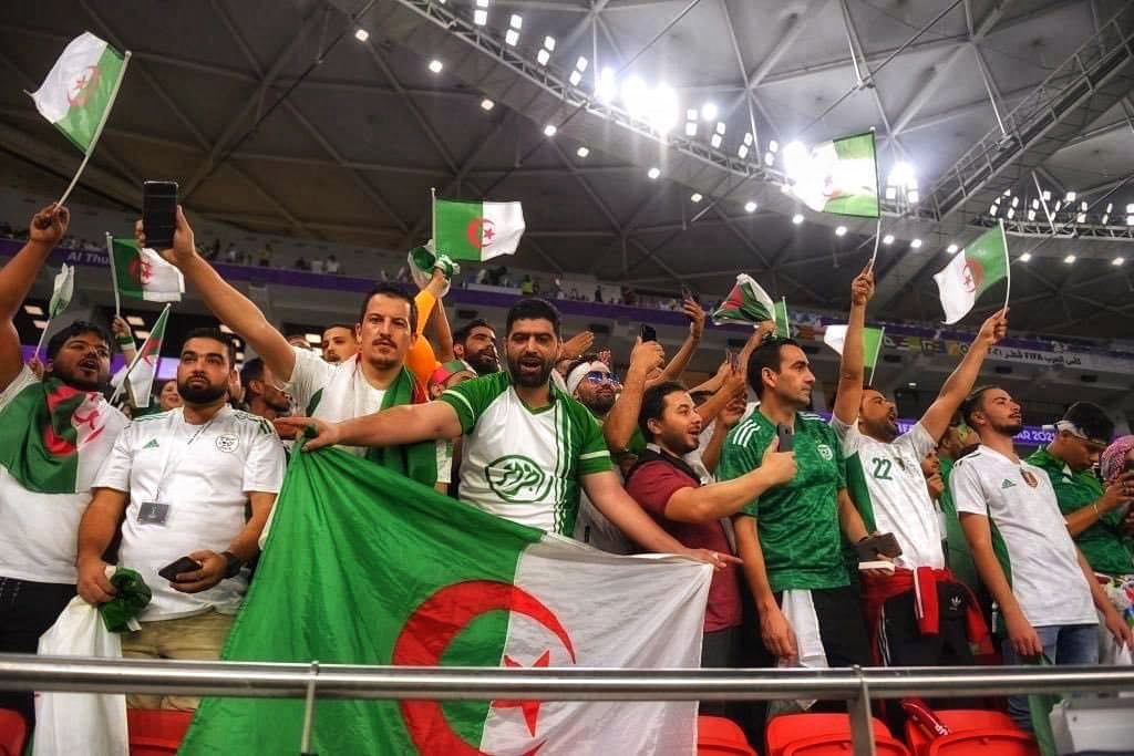 الجزائر تقصي قطر وتضرب موعداً مع تونس بنهائي كأس العرب