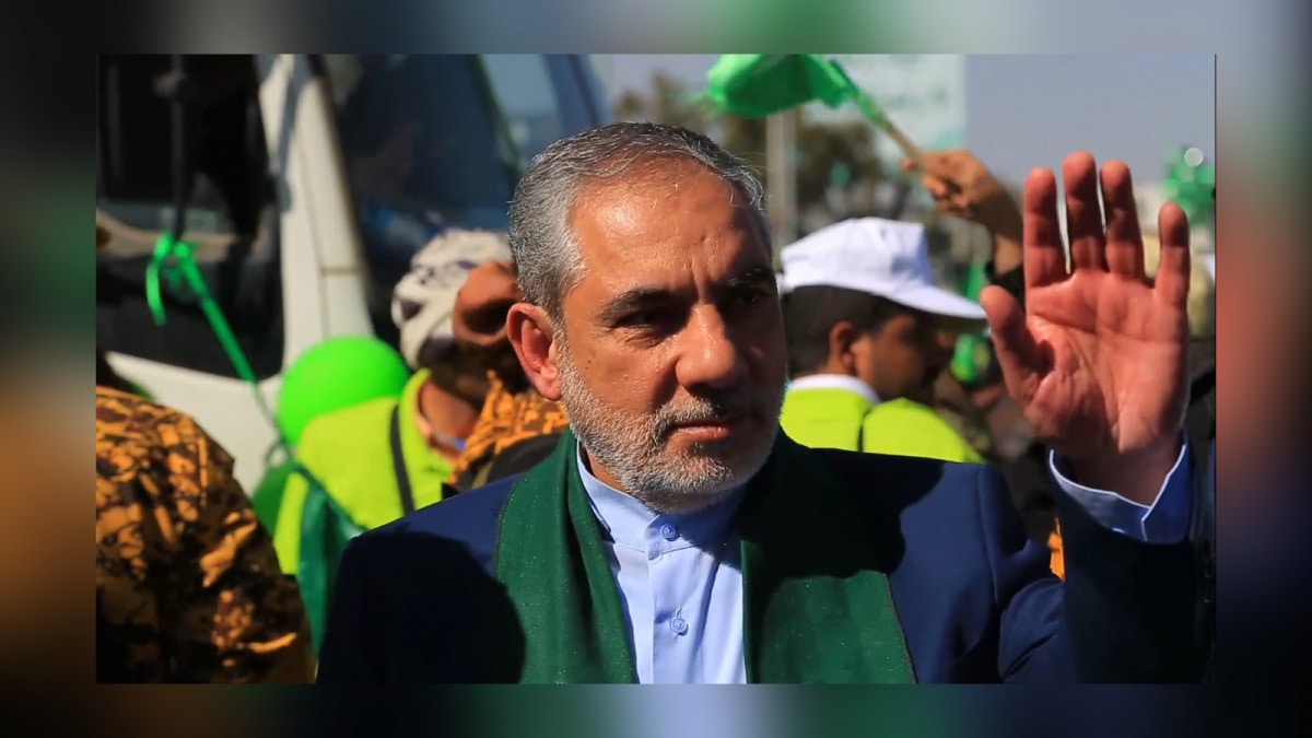 Iran's Ambassador to Yemen transferred to Tehran on an Iraqi plane