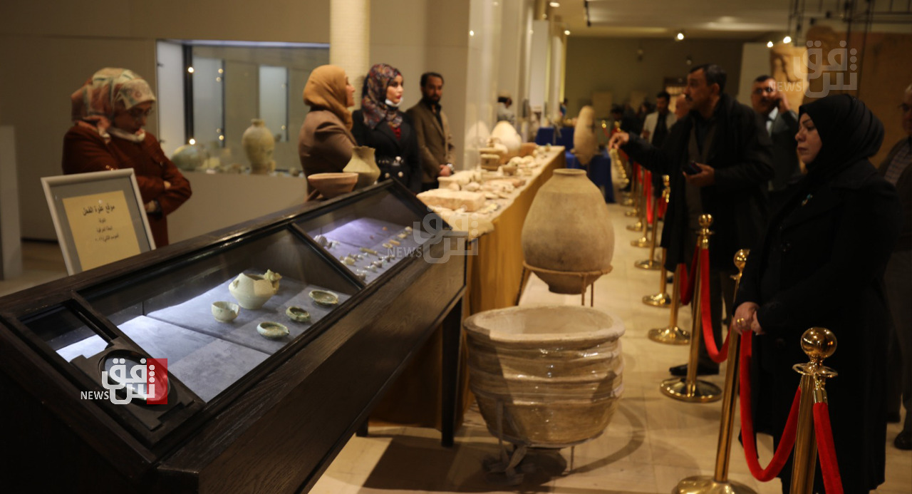 معرض للآثار العراقية المكتشفة خلال 2021 في المتحف البغدادي (صور)