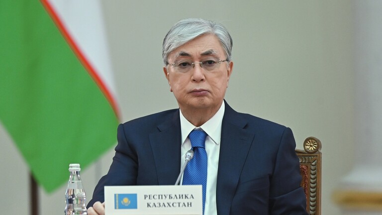 الرئيس الكازاخستاني يأمر بإطلاق النار على "الإرهابيين": نتعامل مع عصابات أجنبية