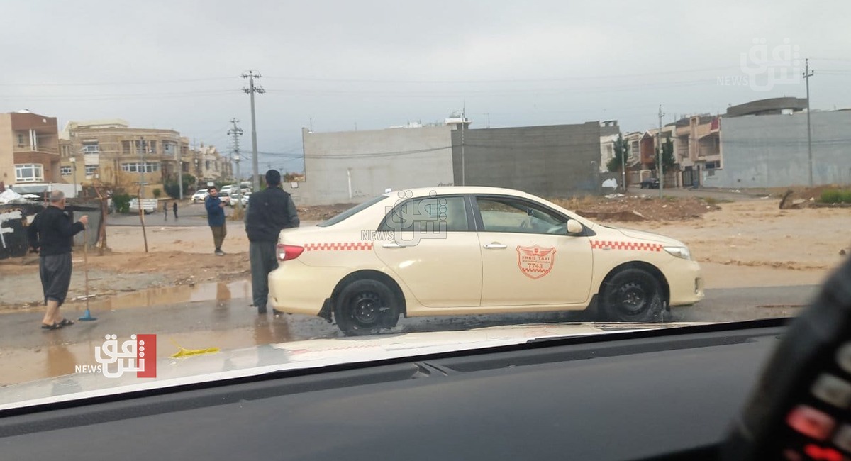 Heavy rains and floods block main streets in Erbil