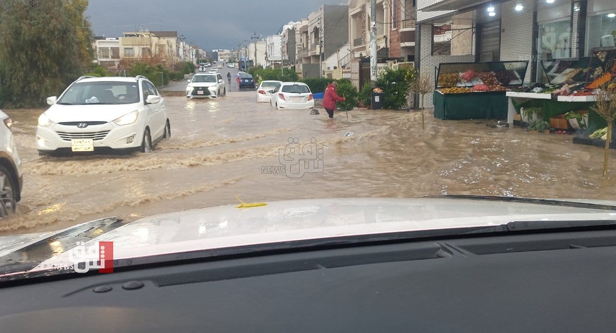 Heavy rains and floods block main streets in Erbil