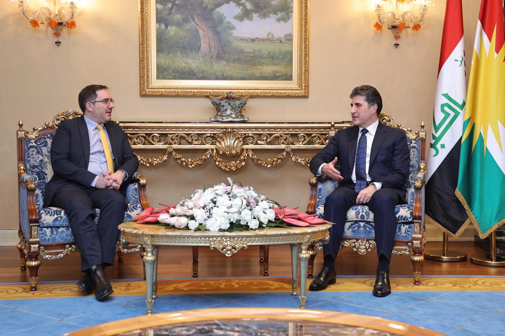 President Barzani discusses the Presidential election with the UK ambassador to Iraq 