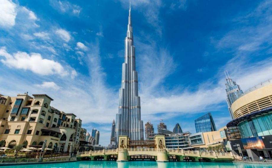 قيادات حوثية تلمح لاستهداف "برج خليفة"