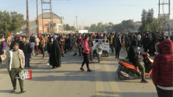 Demonstrators block two main bridges in Dhi Qar