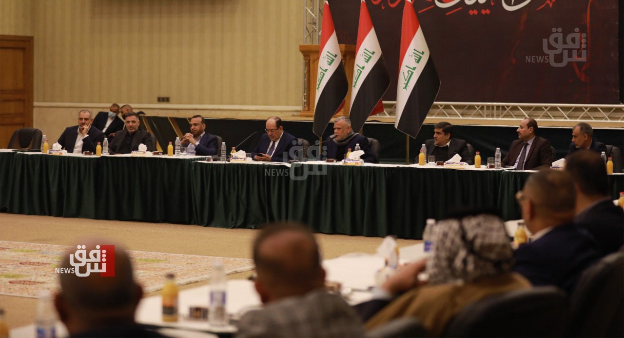 At Al-Amiris house the frame discusses the visit of a political delegation to Al-Sadr