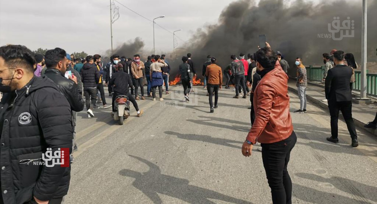 دخان احتجاجي في محافظة عراقية