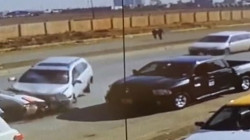فيديو.. سائق يتسبب بتصادم ثلاث سيارات في أربيل