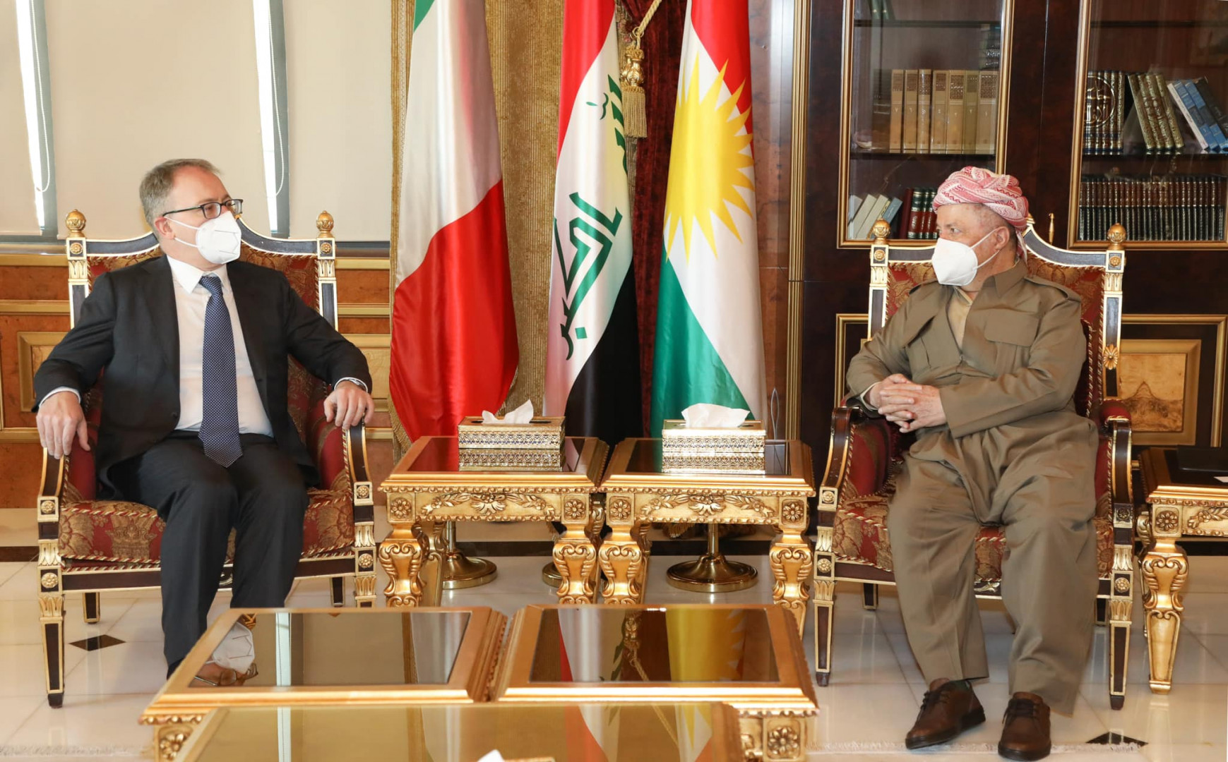 Masoud Barzani meets with Italy's Ambassador to Iraq