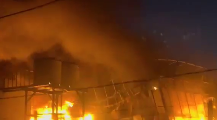 بيانان رسميان: اخماد حريق مستشفى الهندية بكربلاء دون خسائر