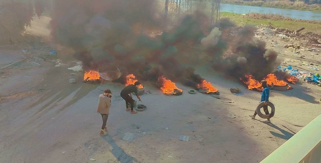 Protestors storm the streets of Dhi Qar 