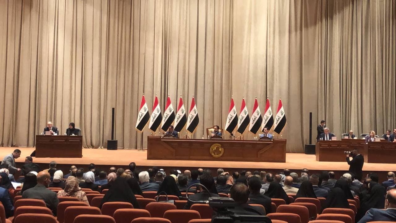 وزير المالية ووكيله يشاركان بجلسة البرلمان العراقي