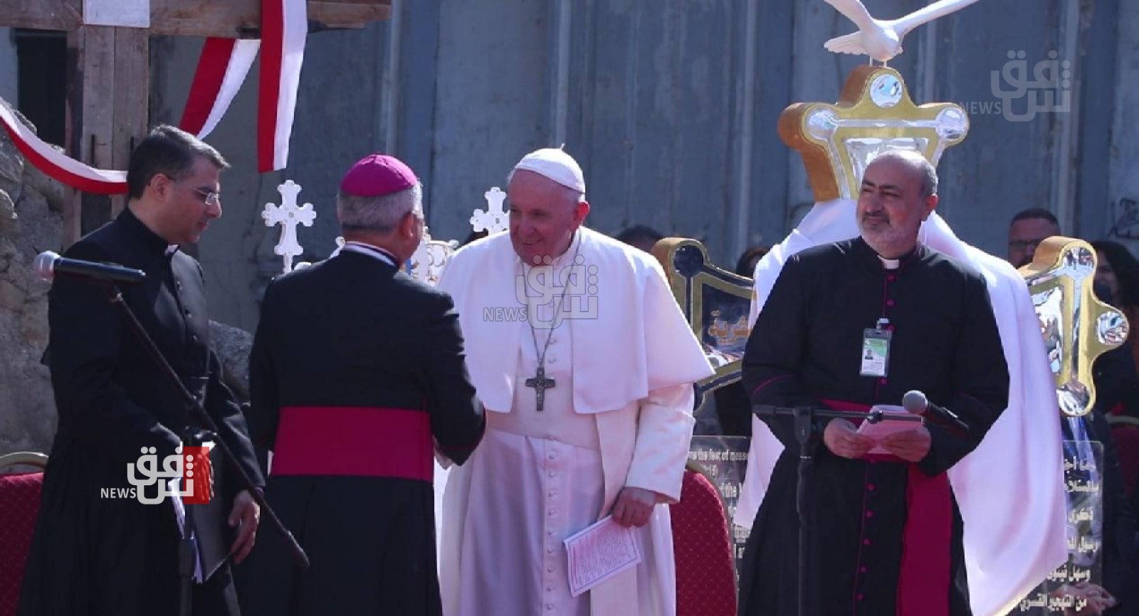 بالصور.. كنائس الموصل تستذكر زيارة البابا وسط دعوات لدعم المدينة 