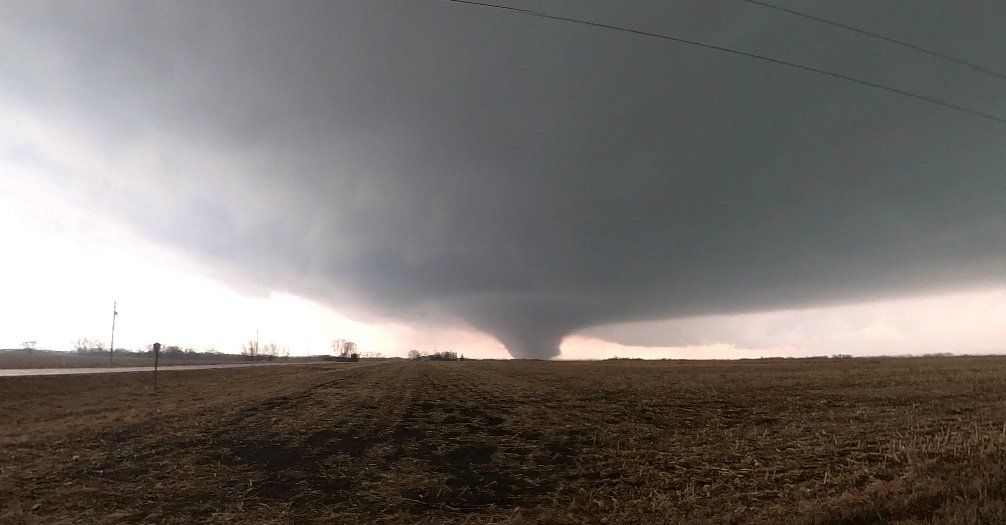 Tornadoes kill 7, including 2 children, near Des Moines, Iowa, officials say