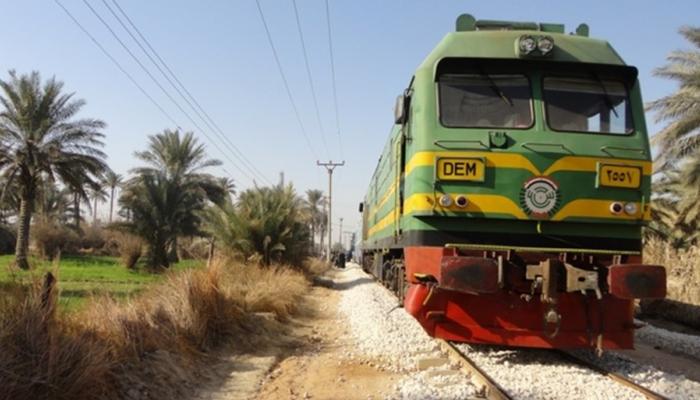 الحكومة العراقية تصدر توضيحا حول سرقة عربات قطار جنوبي البلاد