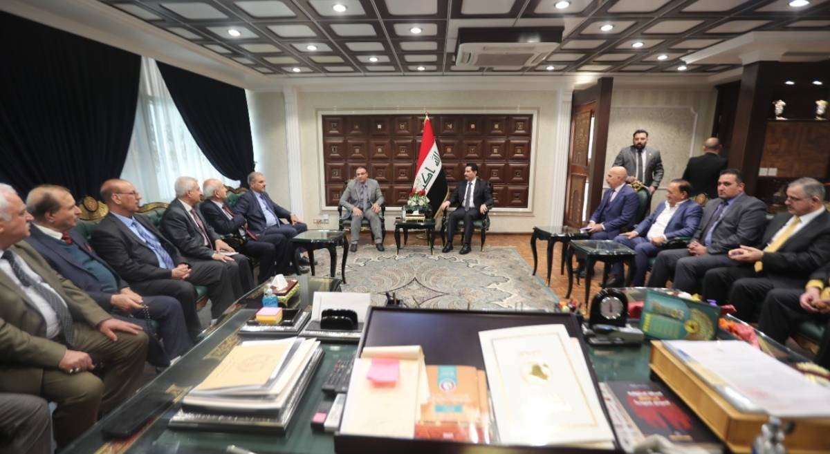 Abdullah receives a Fayli delegation in Baghdad 