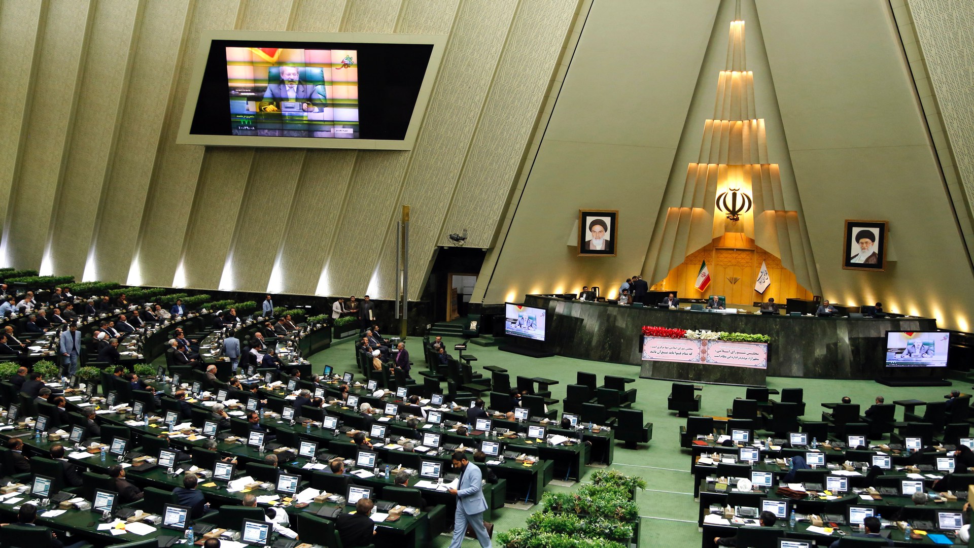 Iran's parliament praises IRGC's missile attack on Erbil