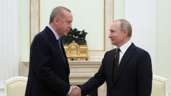 أردوغان يعرض على بوتين استضافته وزيلنسكي لإجراء محادثات في تركيا