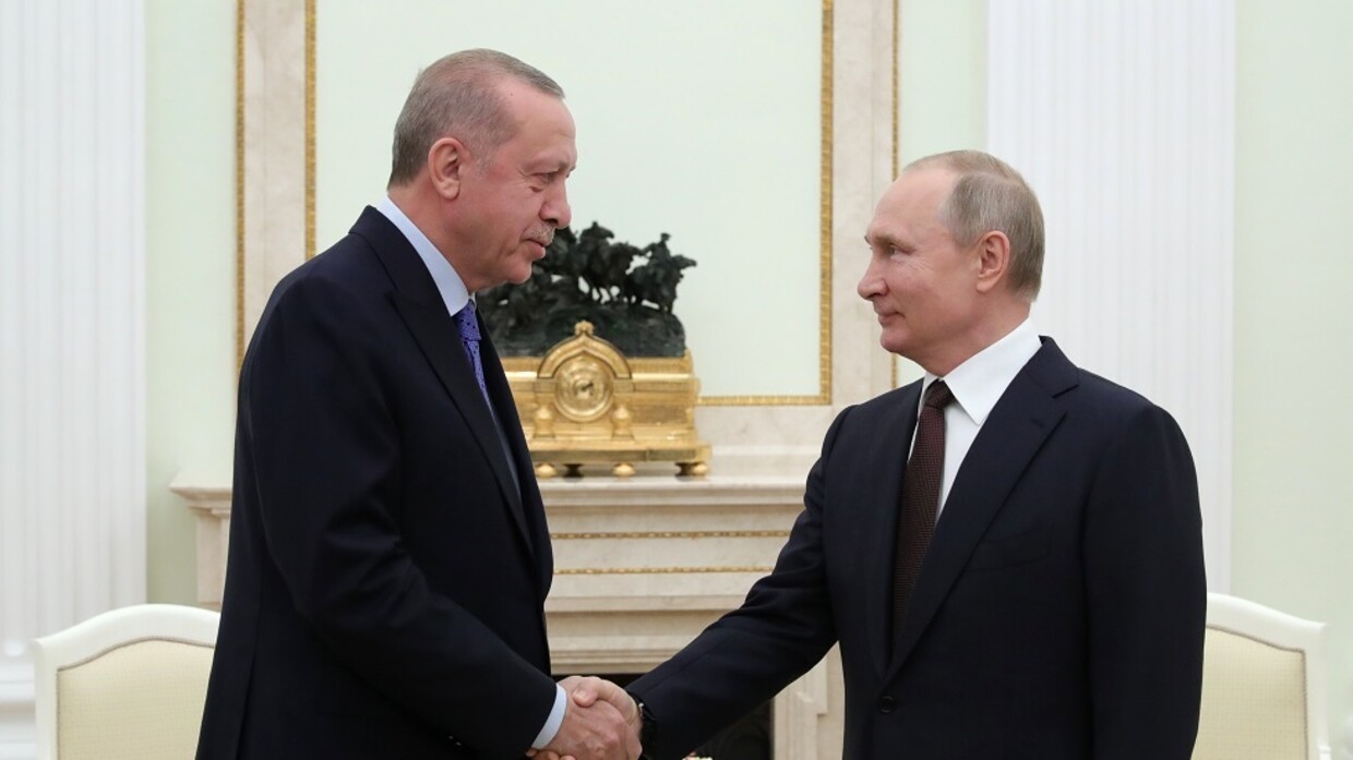 In call with Putin, Erdogan offers to host him and Zelenskiy for talks