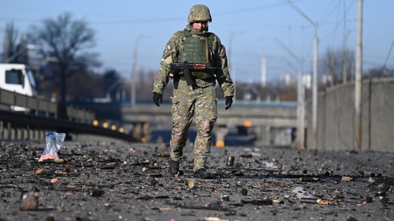 مذكّراً بالعراق.. تقرير أمريكي ينتقد "النزعة الصقورية" للإعلاميين في تغطية حرب أوكرانيا 