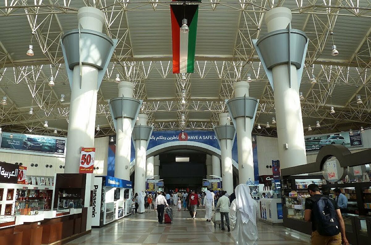  اندلاع حريق في مطار الكويت الدولي.. فيديو 