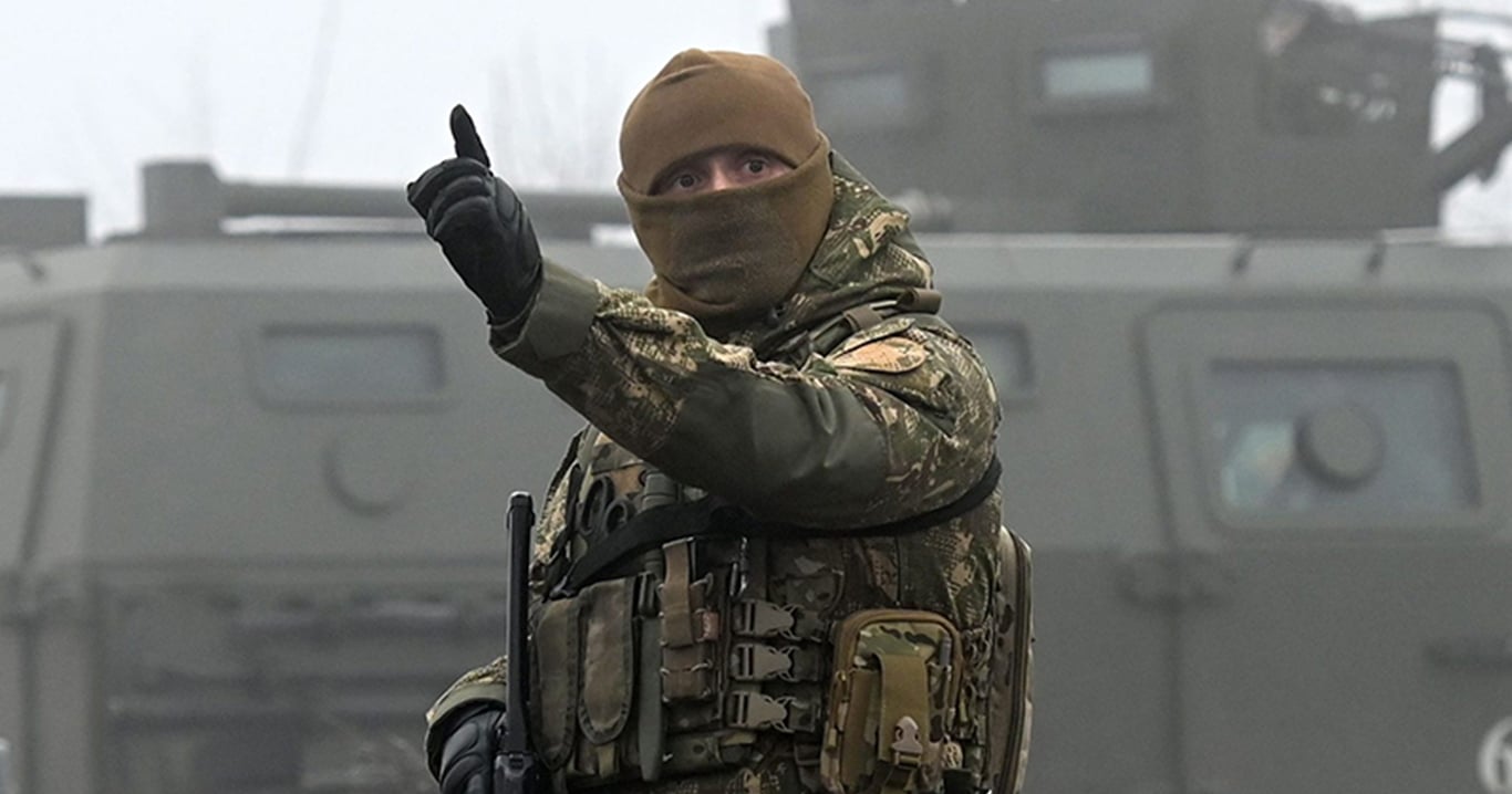 بريطانيا تقول إن روسيا نشرت مرتزقة "فاغنر" شرق أوكرانيا